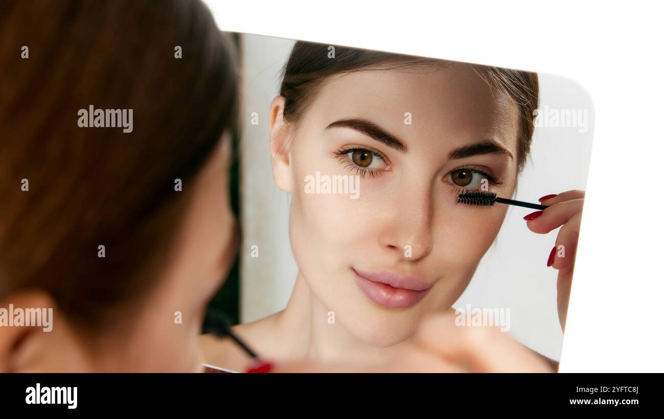 Woman applying foundation close up hi-res stock photography and images ...