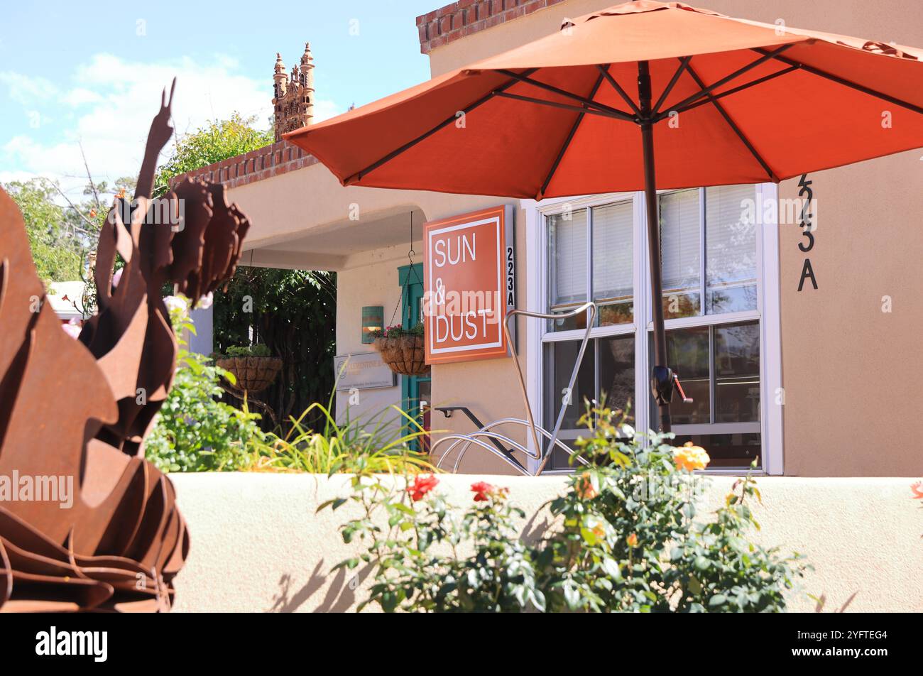 Canyon Road, Santa Fe, New Mexico, a street dedicated to the country's finest art, with over a 100 galleries, boutiques & restaurants in one half mile. Stock Photo