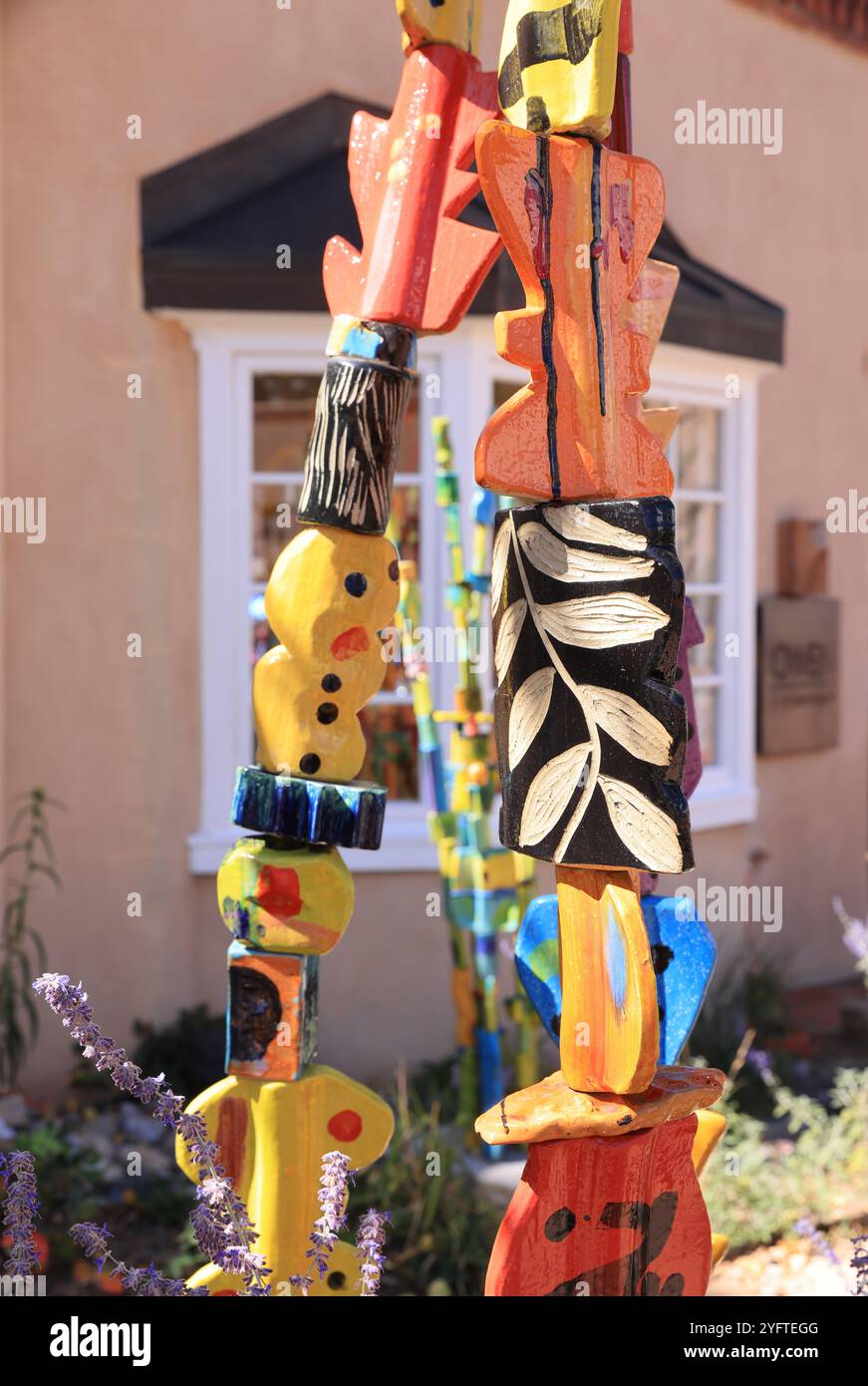 Canyon Road, Santa Fe, New Mexico, a street dedicated to the country's finest art, with over a 100 galleries, boutiques & restaurants in one half mile. Stock Photo