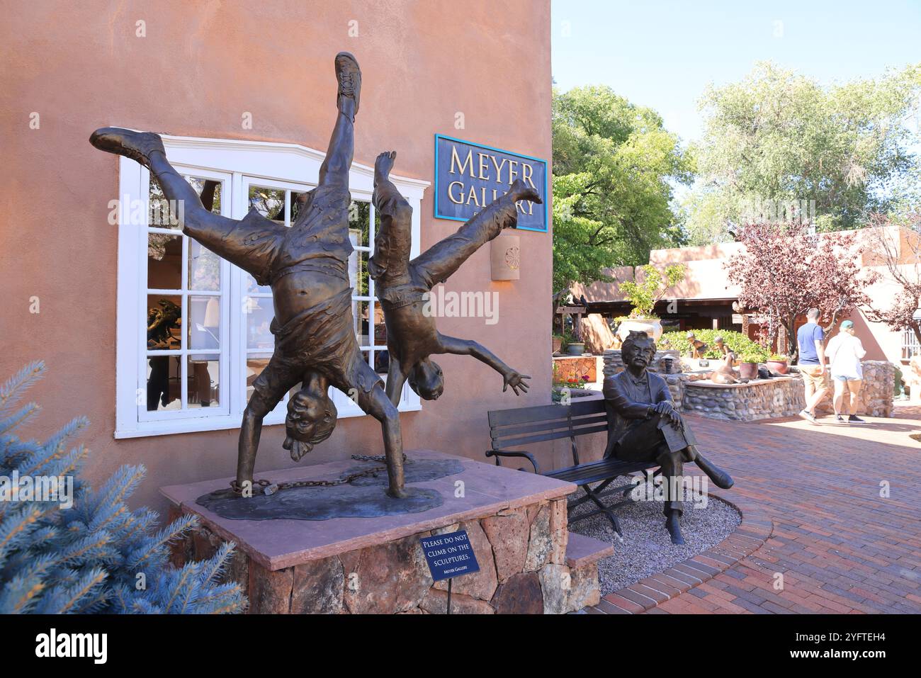 Canyon Road, Santa Fe, New Mexico, a street dedicated to the country's finest art, with over a 100 galleries, boutiques & restaurants in one half mile. Stock Photo