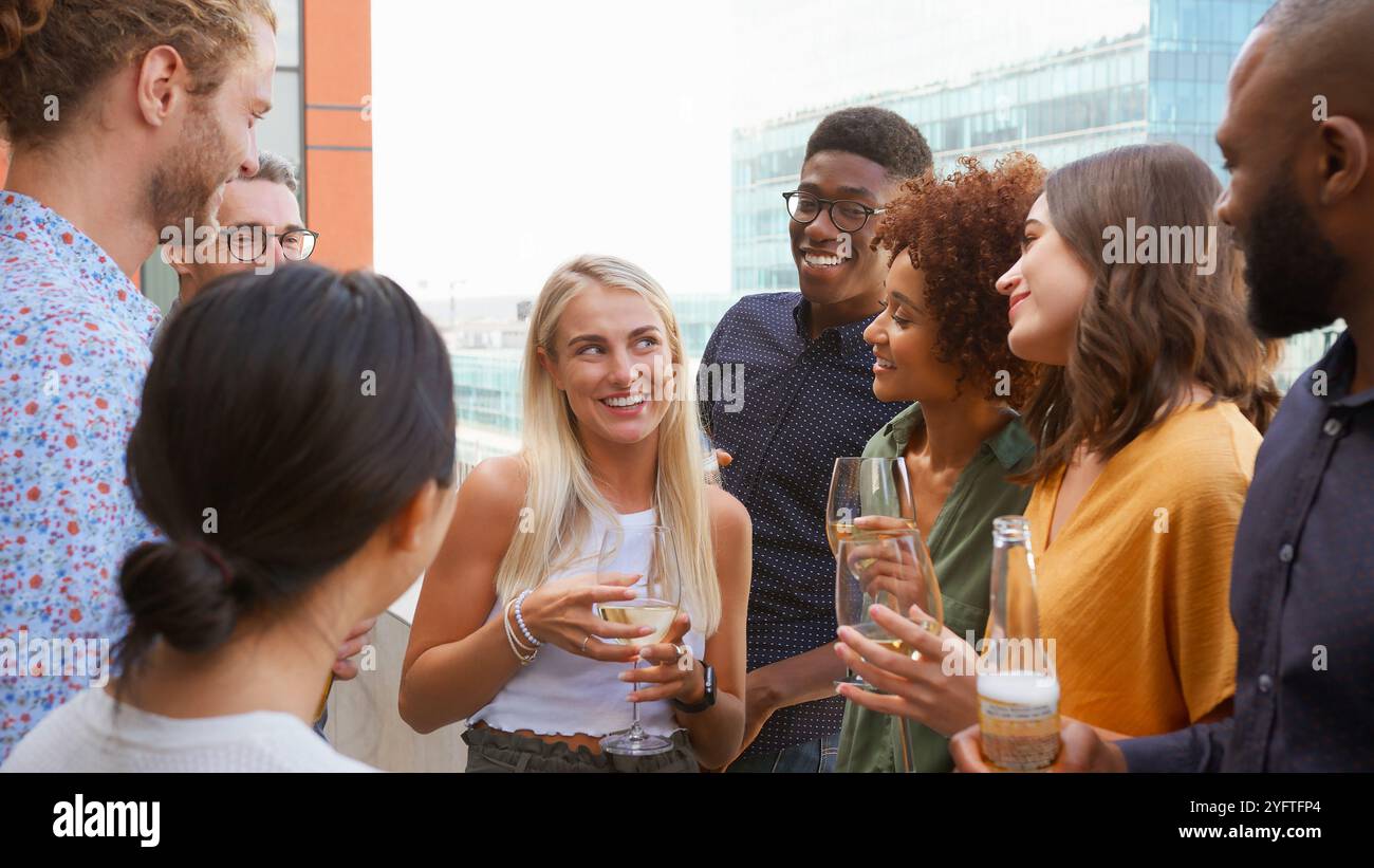 Office rooftop hi-res stock photography and images - Alamy