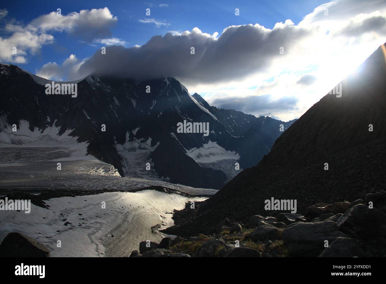 Altai mountains with glaciers hi-res stock photography and images - Alamy