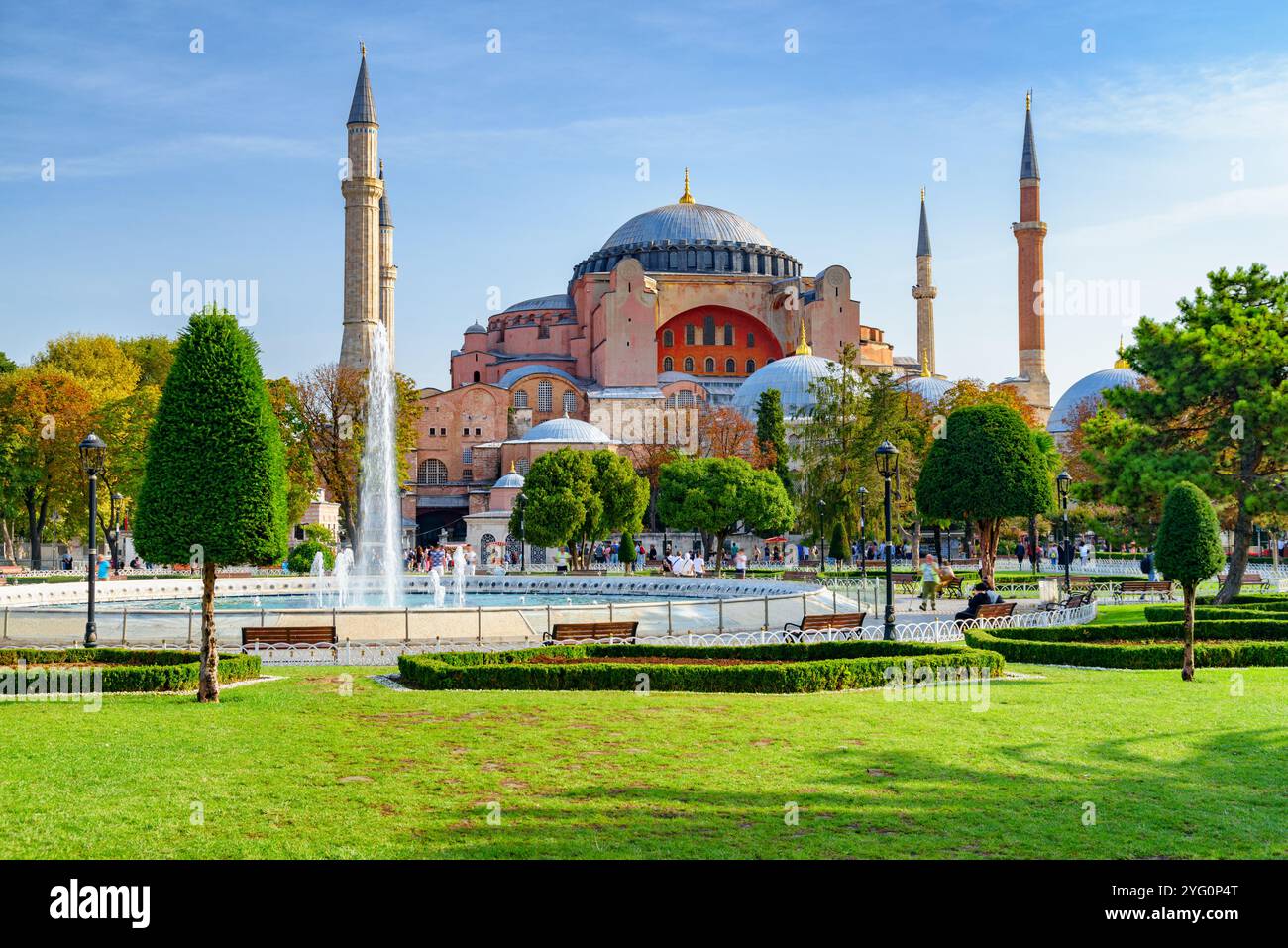 Fountain at the Sultanahmet Square and the Hagia Sophia Stock Photo - Alamy