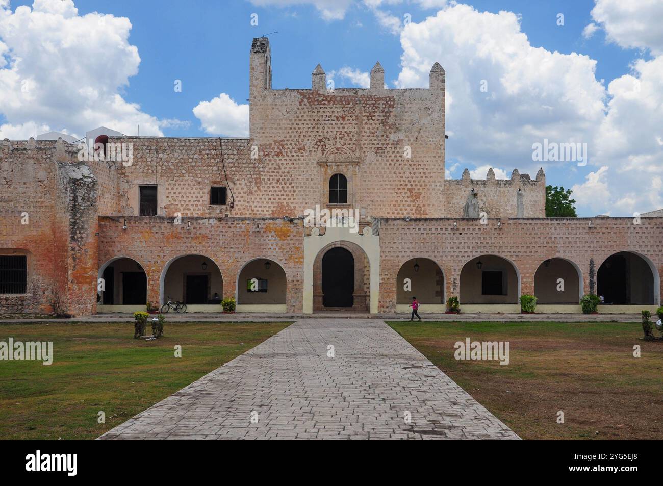 Explore vibrant colonial architecture hi-res stock photography and ...