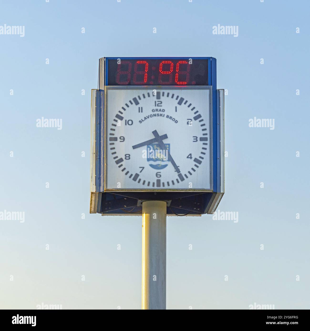 Slavonski Brod, Croatia - October 22, 2024: Analogue Public Clock With ...