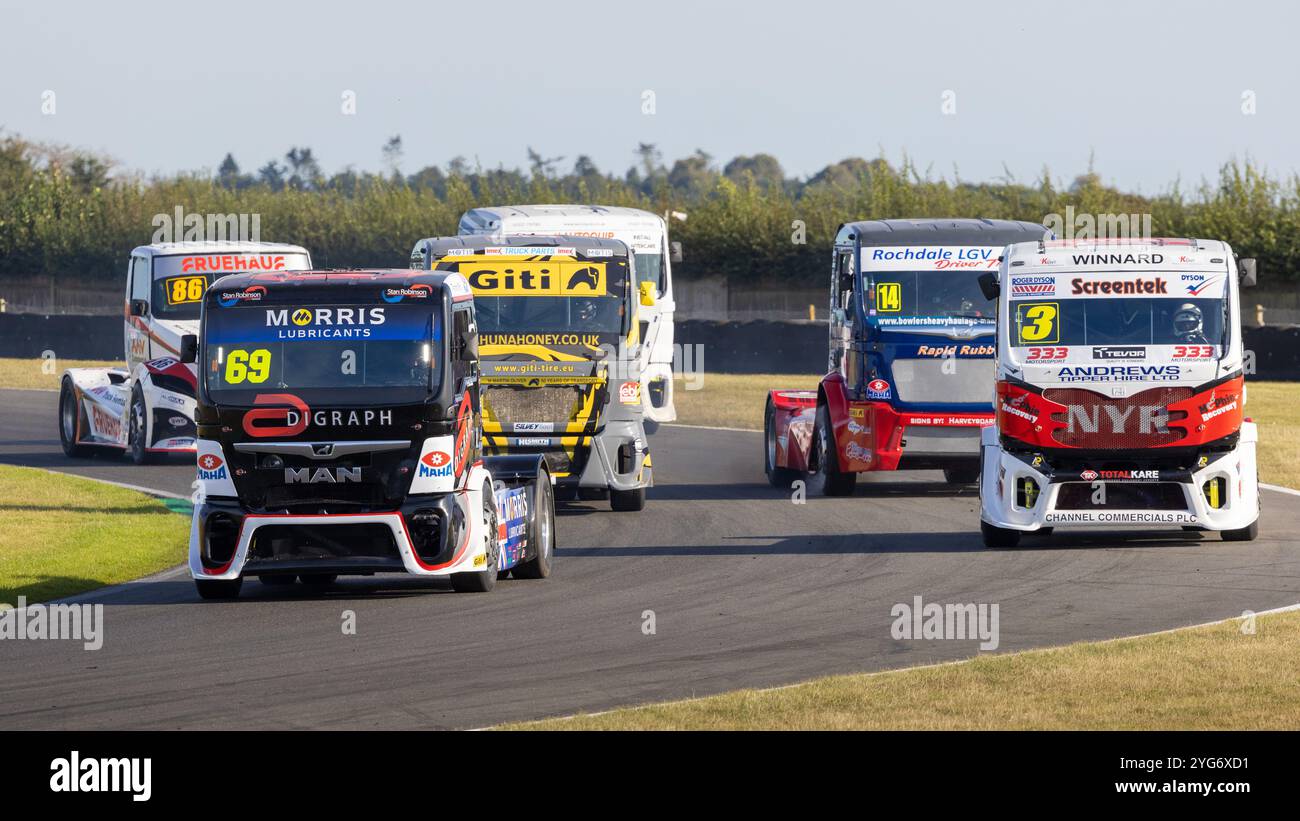 David Jenkins in his Jenkins Trucksport MAN TGS leads the pack through ...
