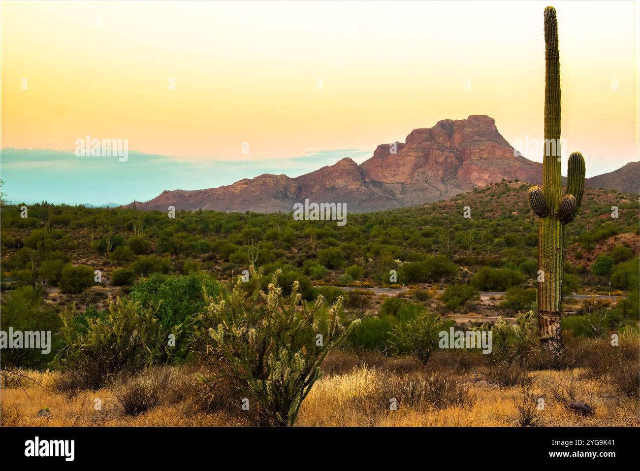 The Sun Begins To Set On The Arizona Desert Stock Photo - Alamy