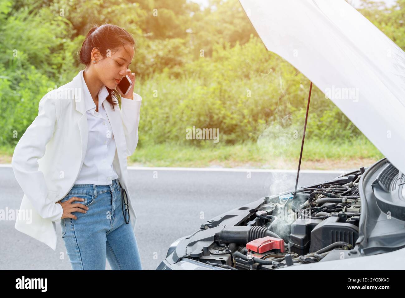 Breakdown assistance india hi-res stock photography and images - Alamy
