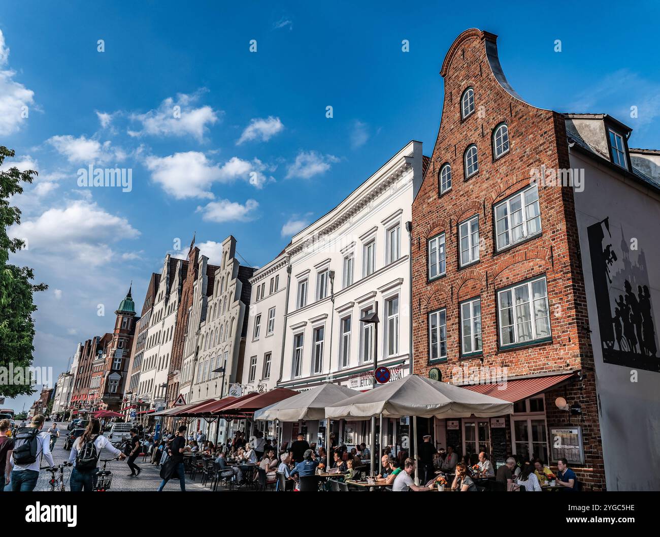 Bustling scene featuring two hi-res stock photography and images - Alamy
