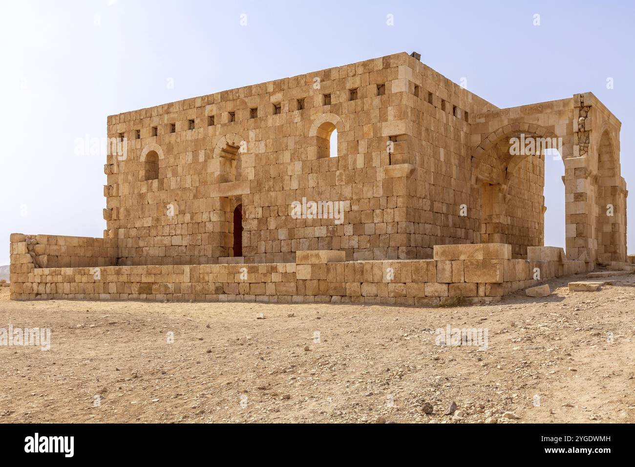 Exterior of Qasr Al Hallabat desert castle in Jordan Stock Photo - Alamy