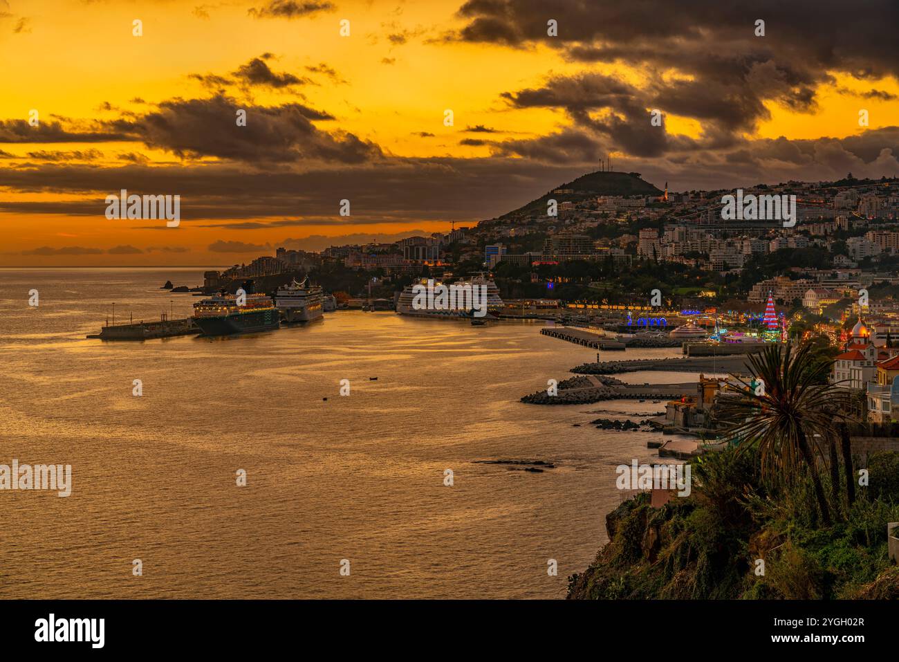 Funchal, evening atmosphere at the harbor Stock Photo