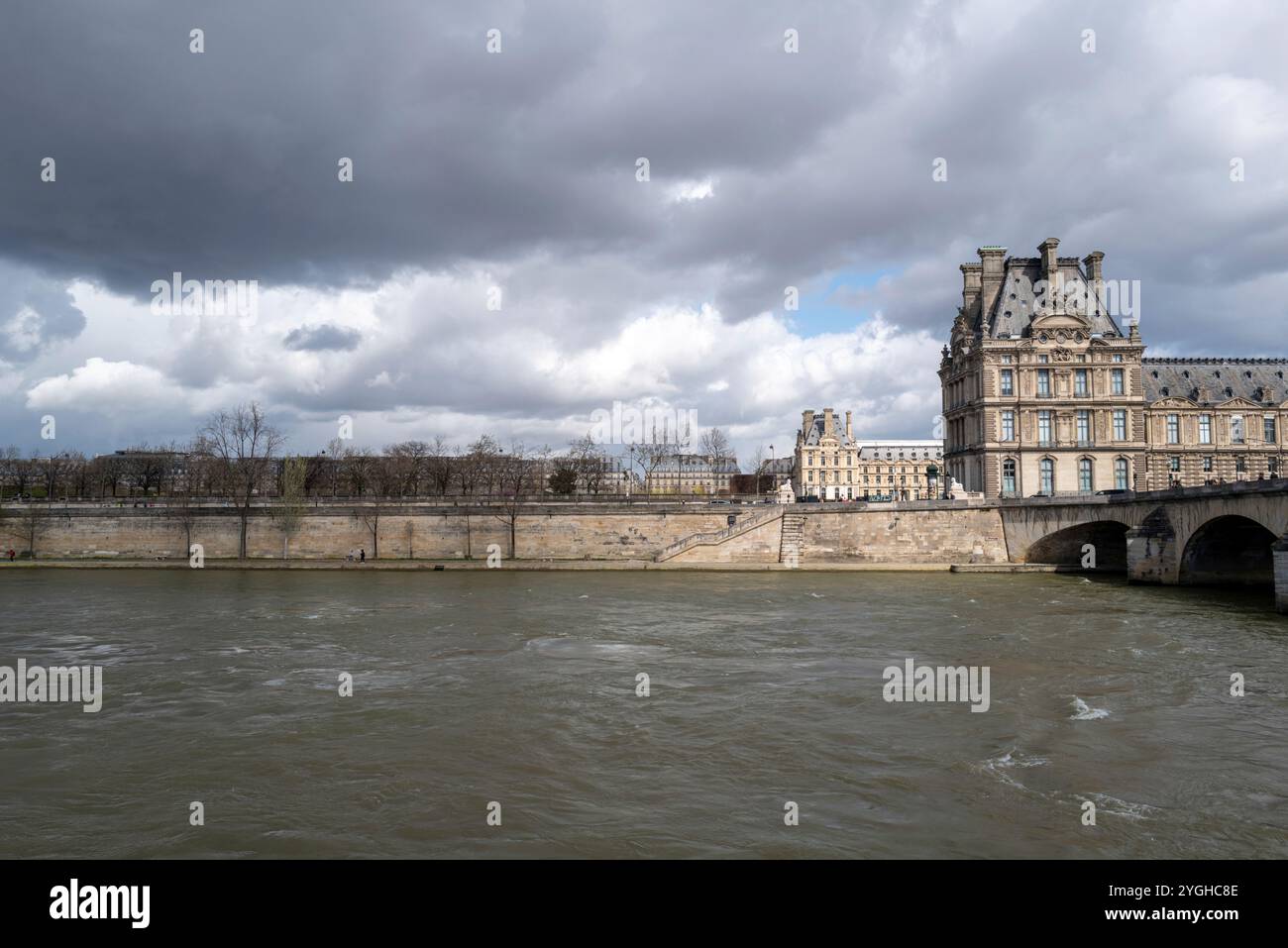 Bridge carrousel paris hi-res stock photography and images - Alamy