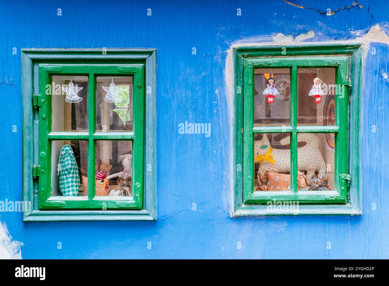 hop window. Olga Havel Foundation. Shop of articles made by disabled ...