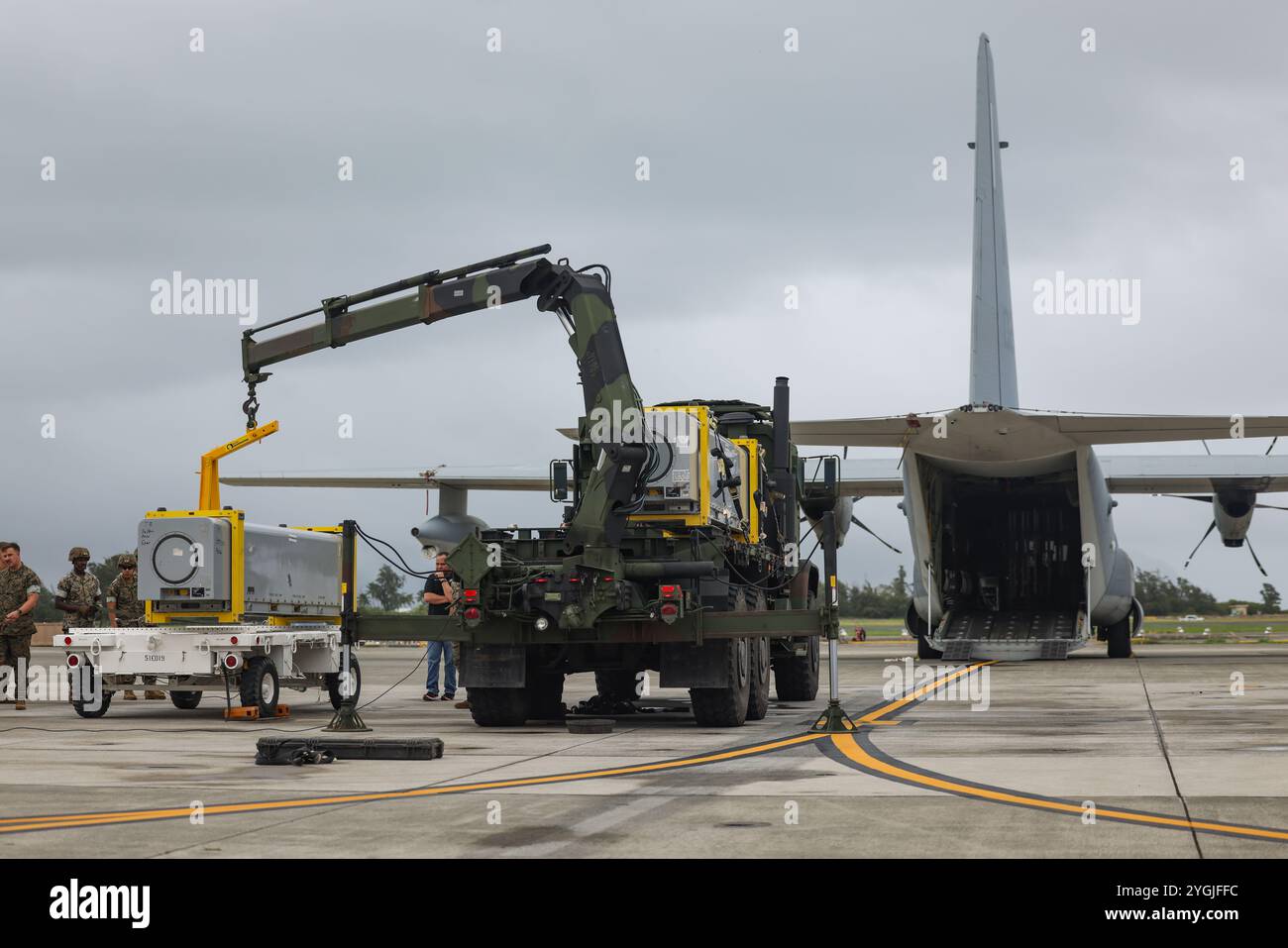 U.S. Marines with 3d Littoral Combat Team, 3d Marine Littoral Regiment ...