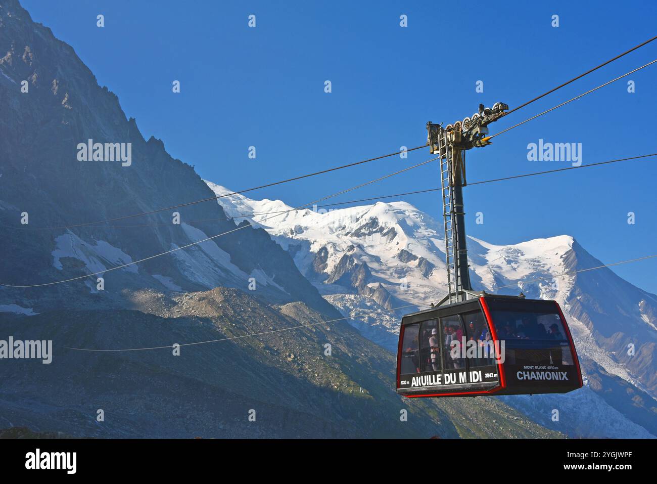 Aiguille du midi line hi-res stock photography and images - Alamy