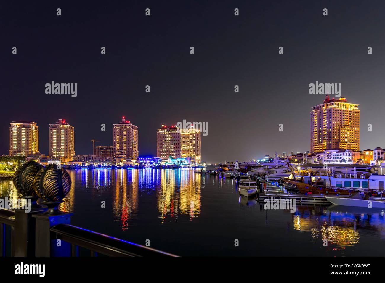 Doha qatar marina hi-res stock photography and images - Alamy