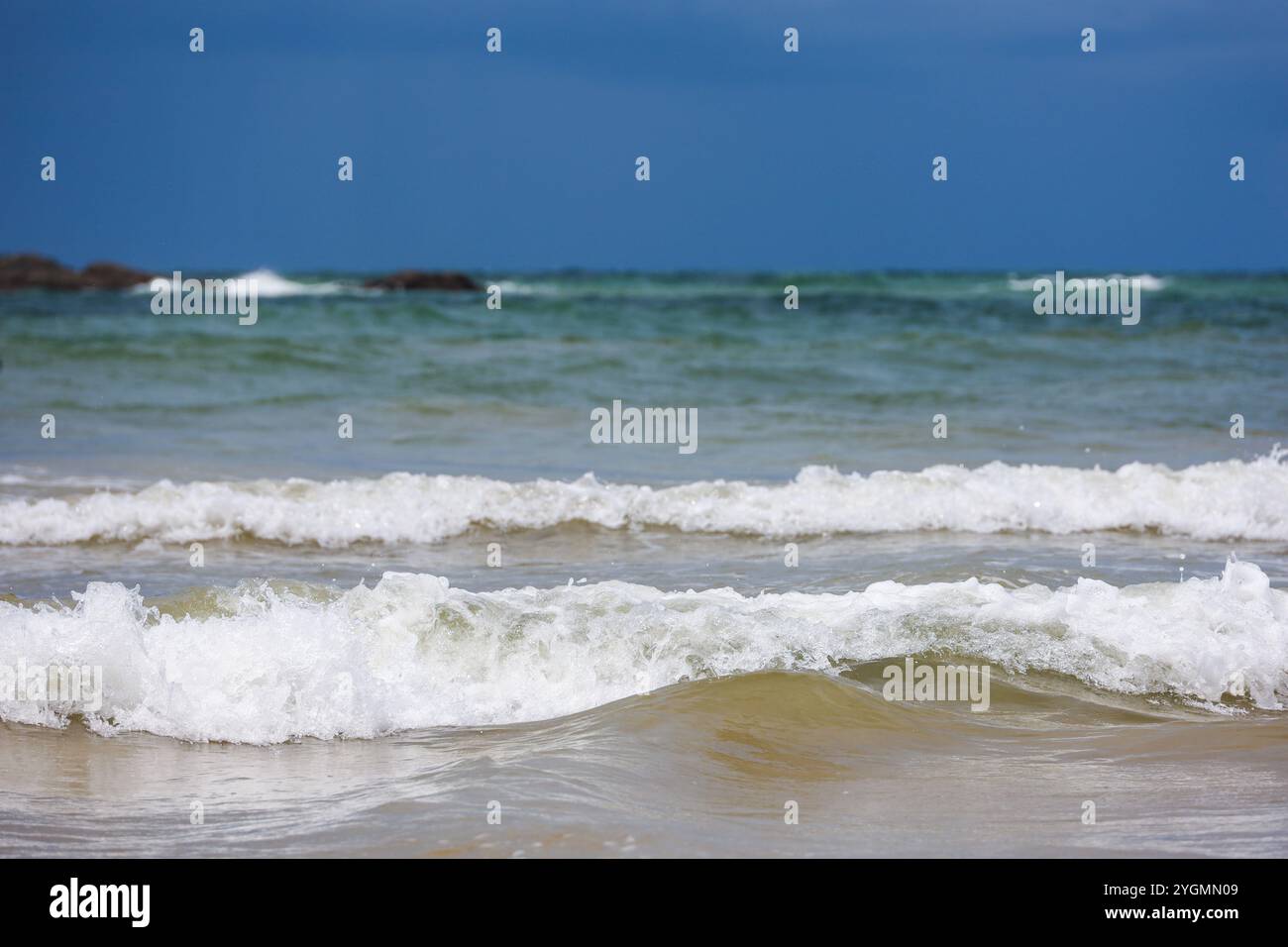 Scenic beach rolling waves hi-res stock photography and images - Alamy