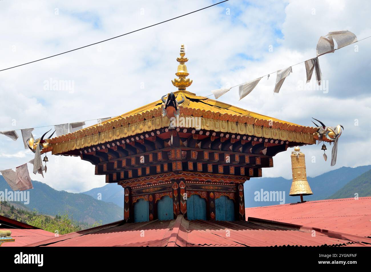 Colorful Bhutanese architecture Stock Photo - Alamy