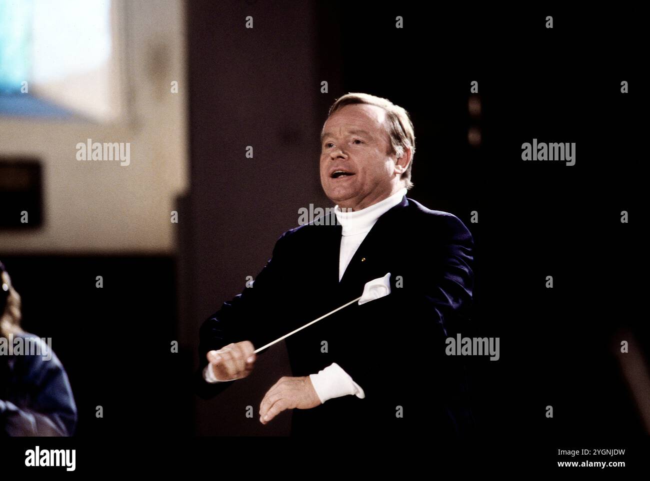 Hanns-Martin Schneidt, deutscher Dirigent, Organist, bei einem Konzert, 1989. Stock Photo