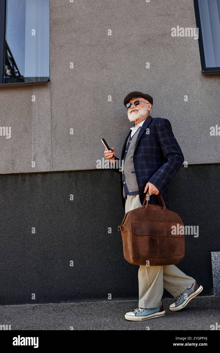 Smart casual man hi-res stock photography and images - Alamy
