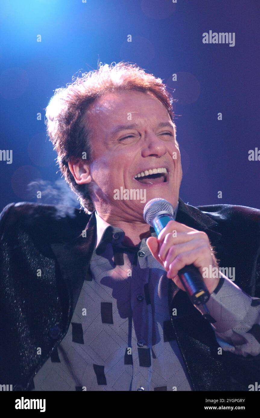 Milan Italy 07/12/2001 : Massimo Ranieri, Italian singer and actor ...