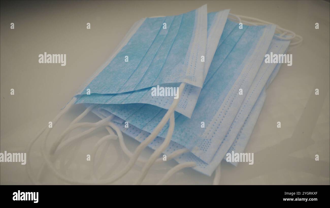 Sterile masks hi-res stock photography and images - Alamy