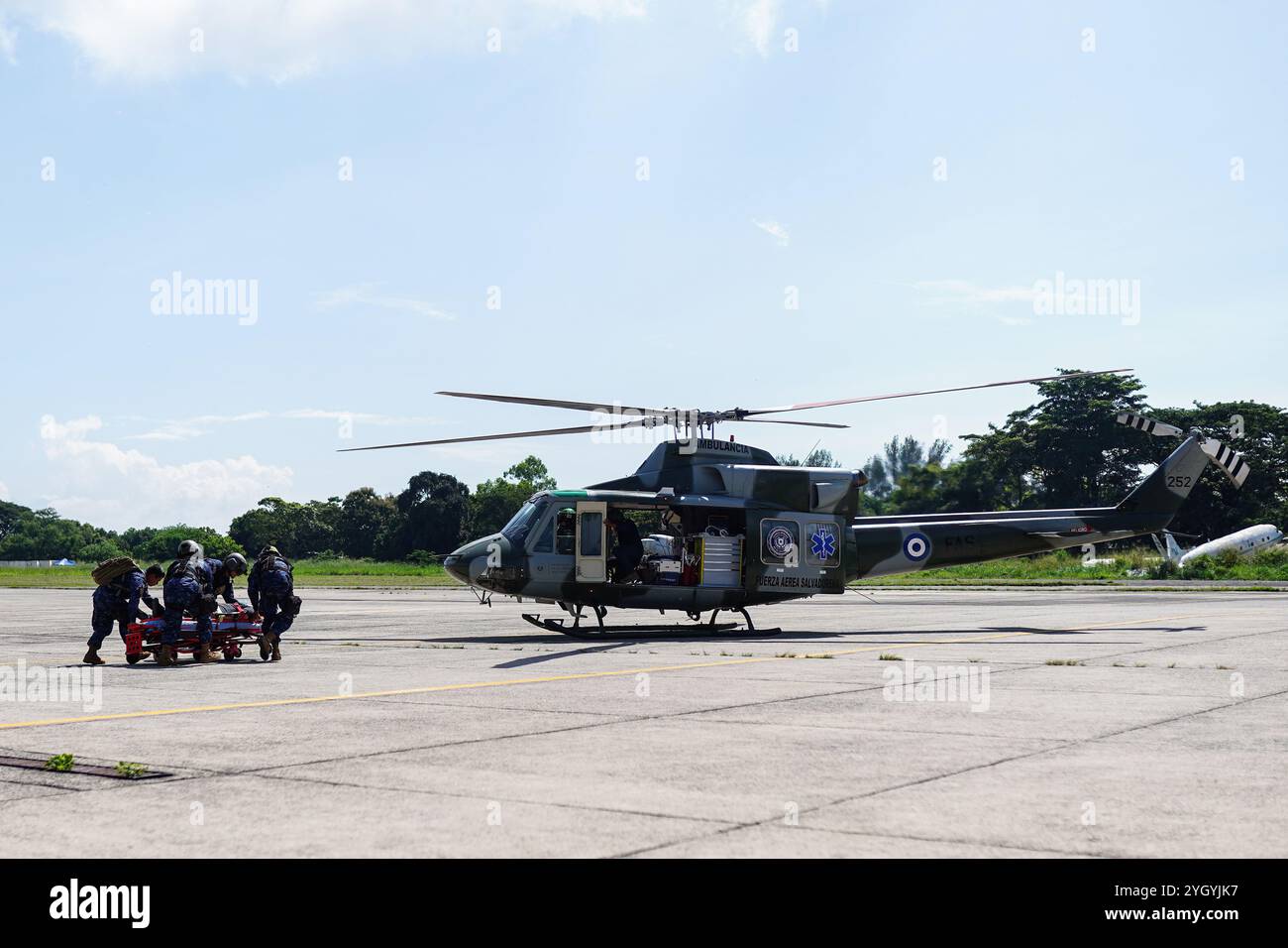 Medevac simulation hi-res stock photography and images - Alamy