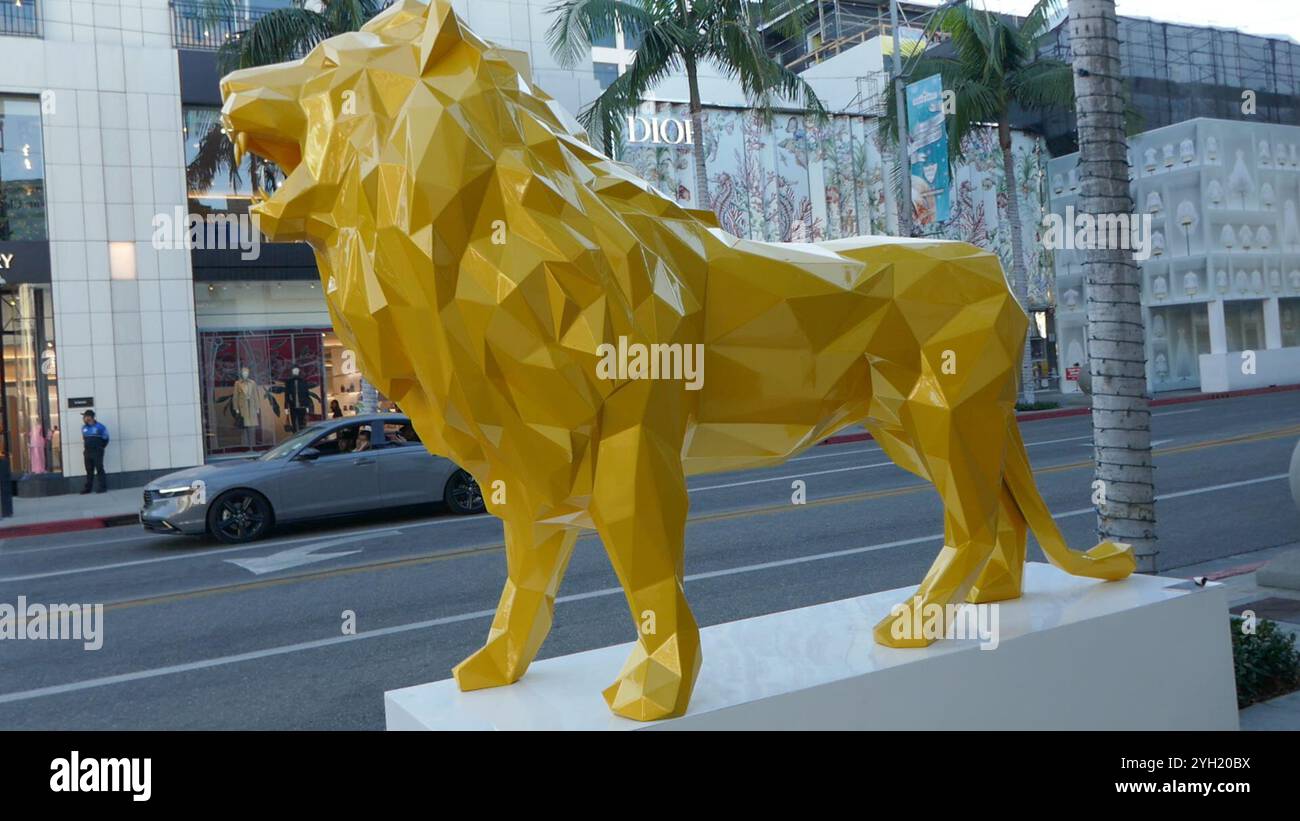 Beverly Hills, California, USA 5th November 2024 Lion Art Sculpture by ...