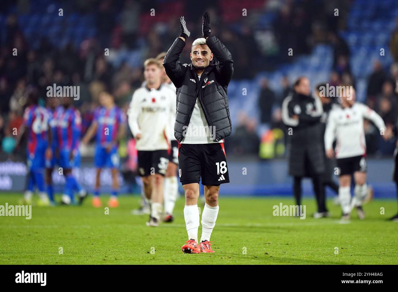 Crystal Palace's Daichi Kamada celebrates with team-mates after the final whistle in the Premier League match at Selhurst Park, London. Picture date: Saturday November 9, 2024. Stock Photo