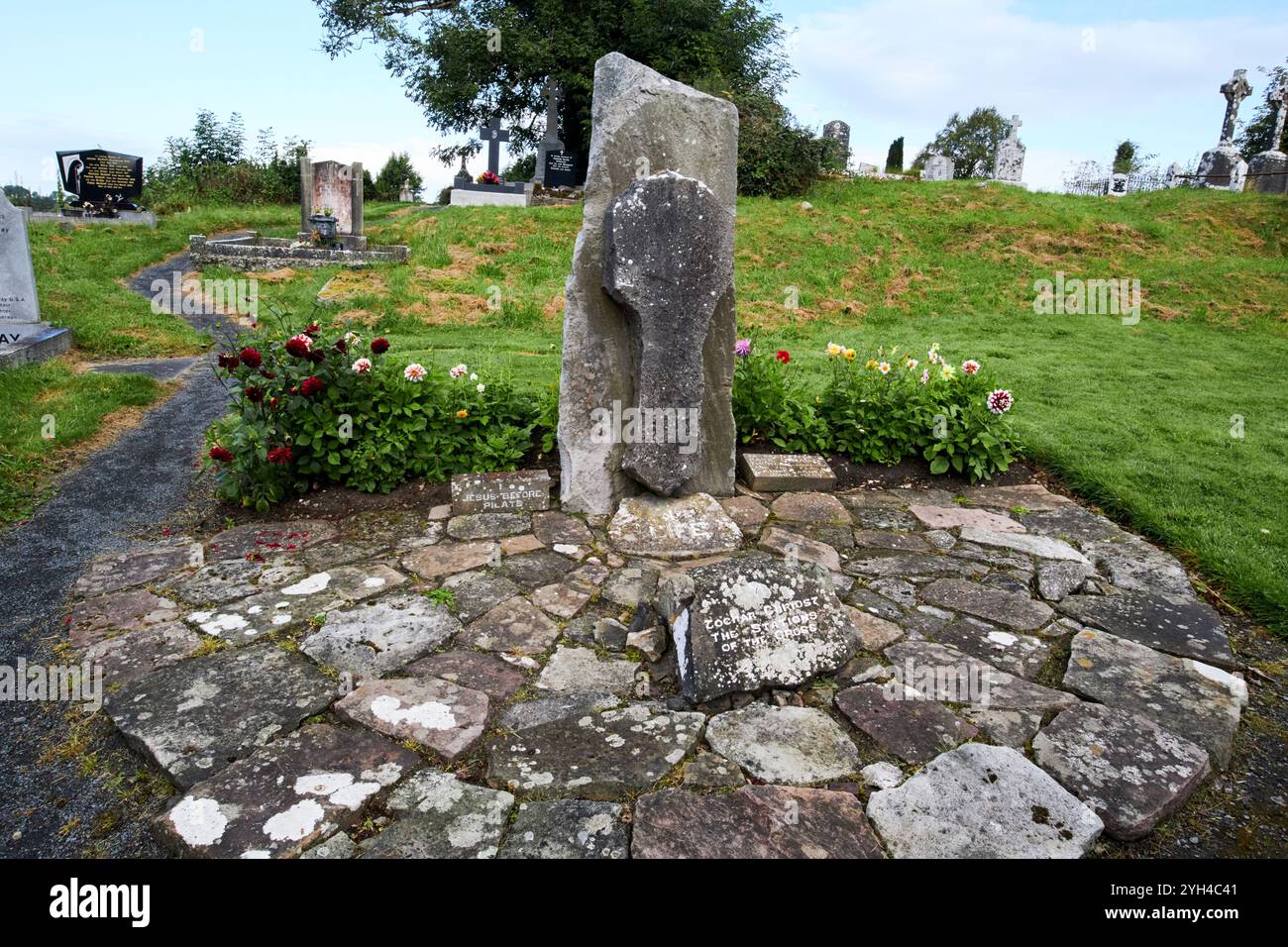 Ritual site — holy/saint's stone in Drum OR Knockatemple