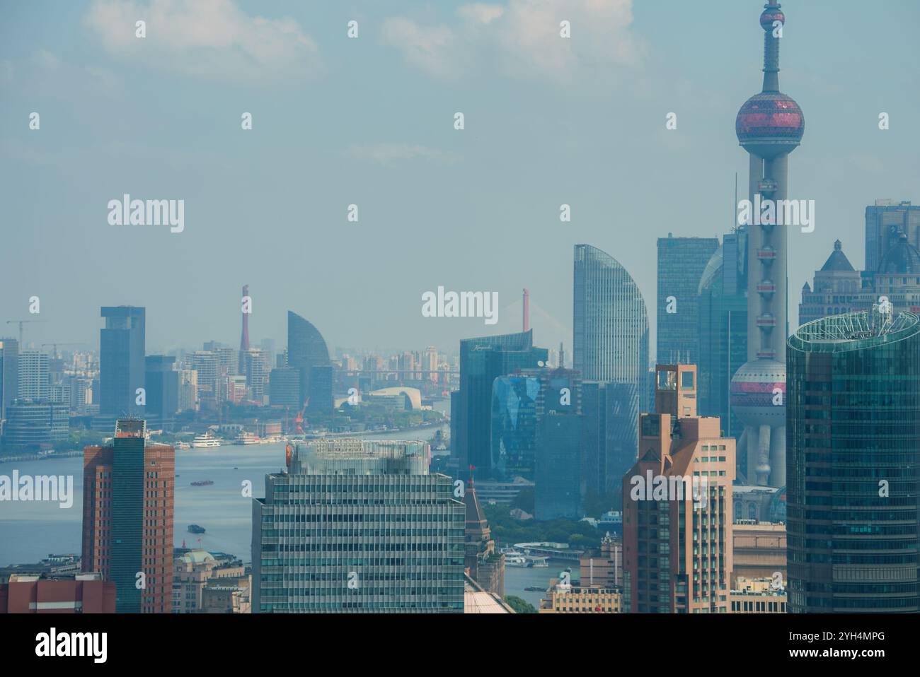 Shanghai Skyline Featuring Oriental Pearl Tower and Huangpu River Stock ...