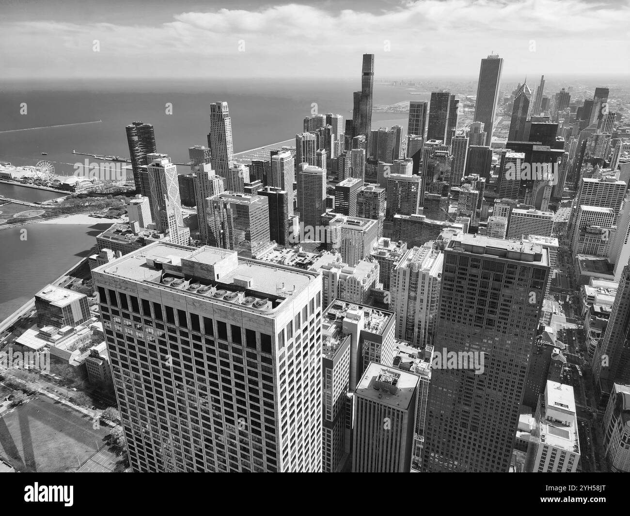 Aerial view chicago skyline buildings Black and White Stock Photos ...