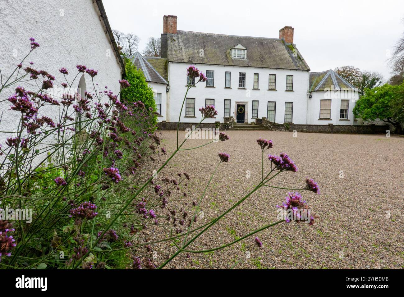 17th century plantation house hi-res stock photography and images - Alamy