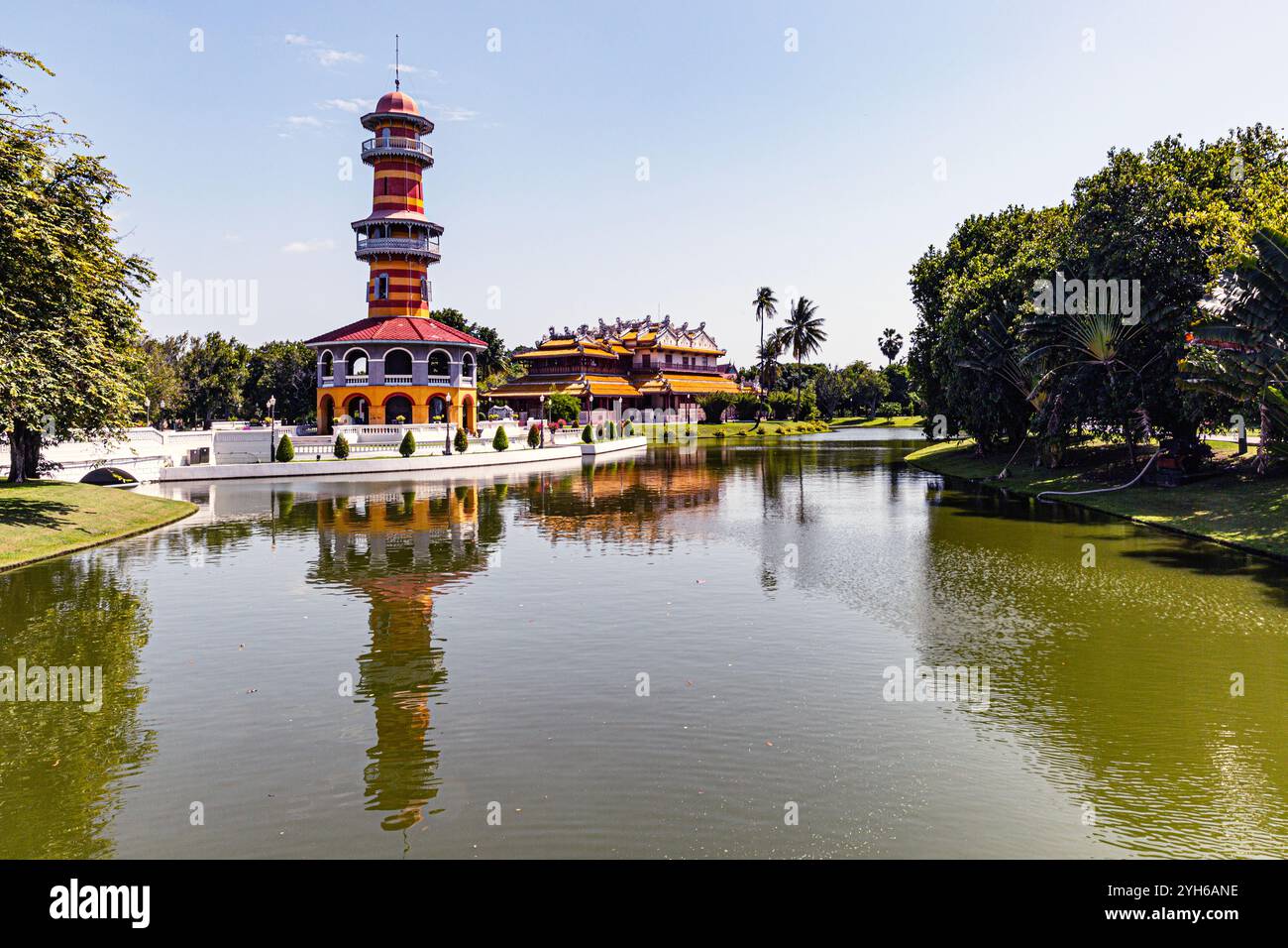 Bang Pa-In Palace’s Striking Ho Withun Thasana Tower Stock Photo