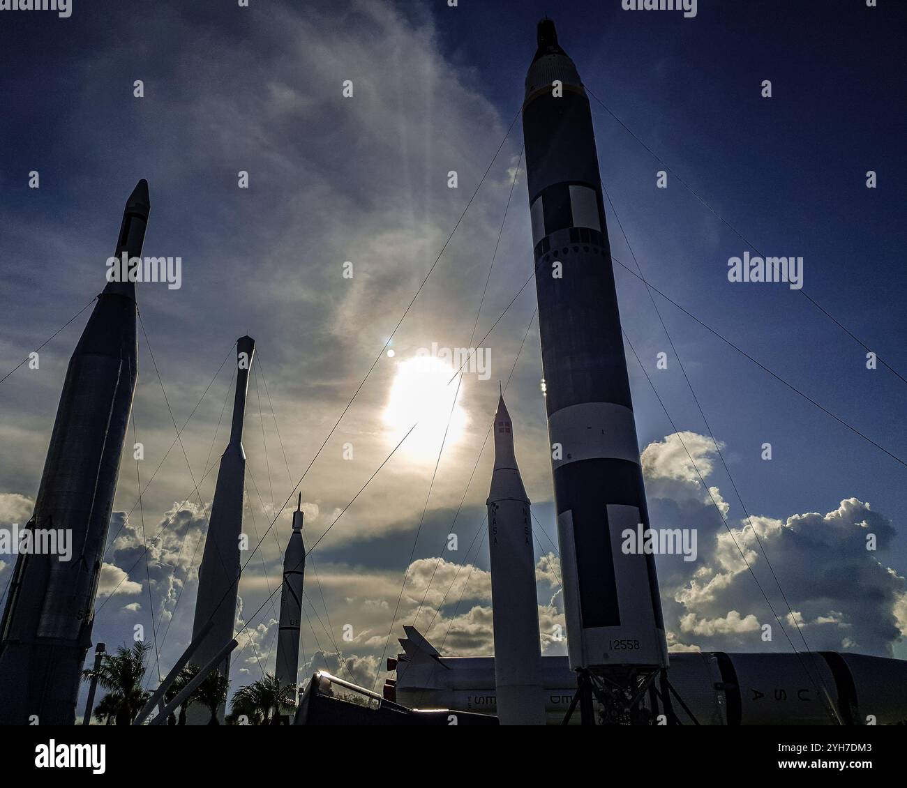 Rockets space hi-res stock photography and images - Alamy