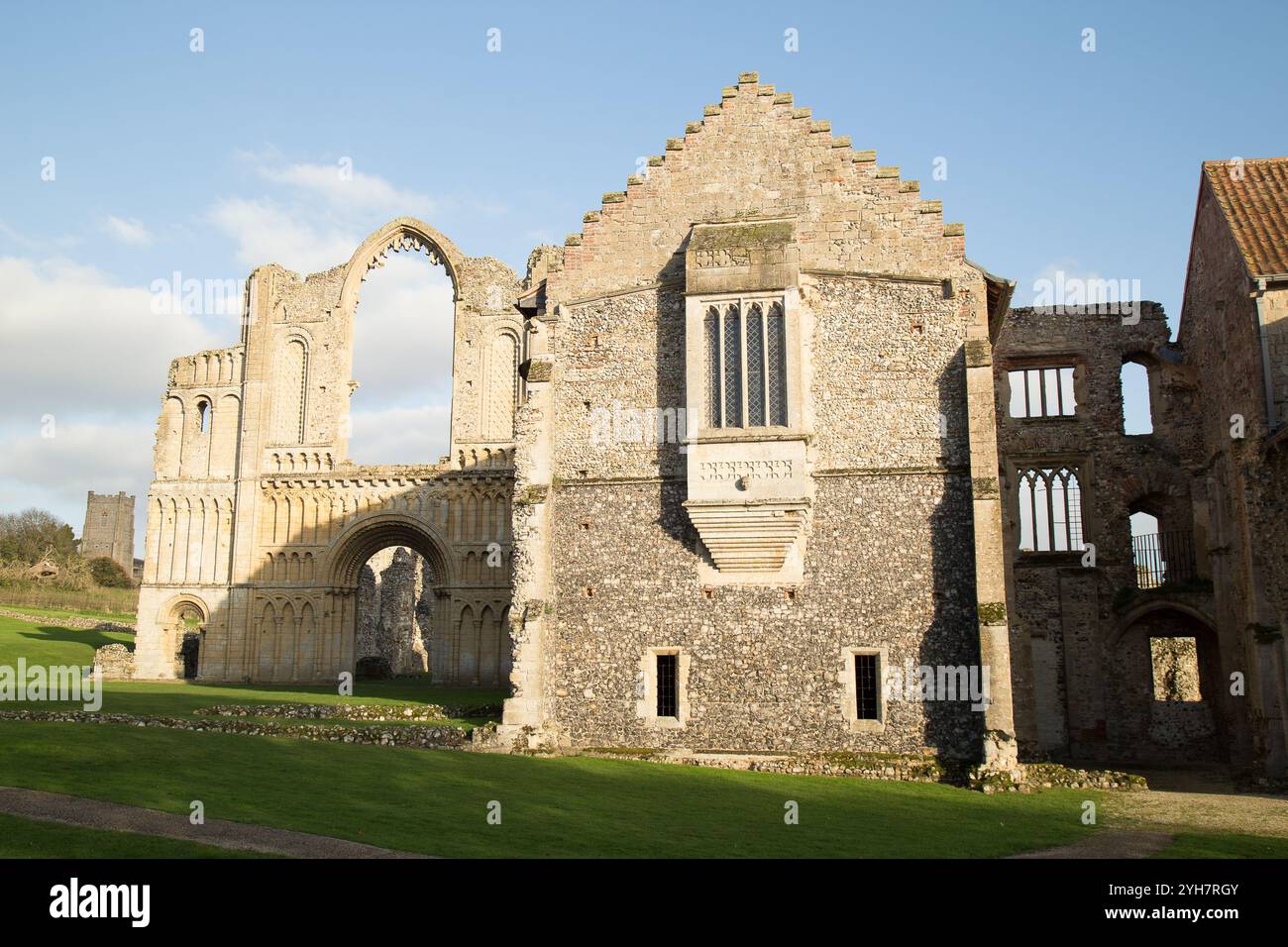 ruins Castle Acre Cluniac Priory Stock Photo - Alamy
