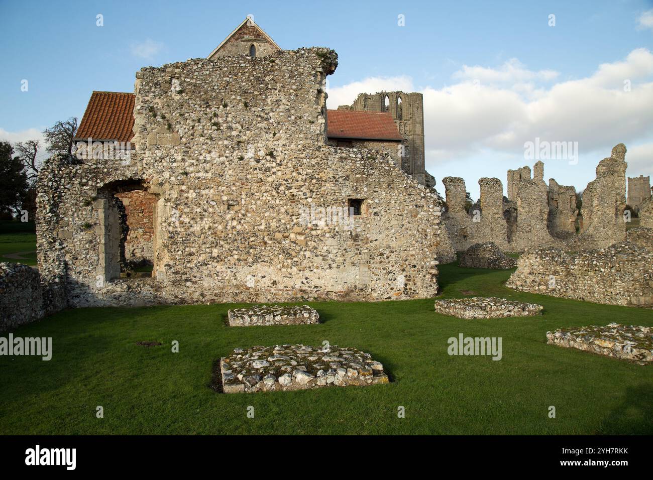 ruins Castle Acre Cluniac Priory Stock Photo - Alamy