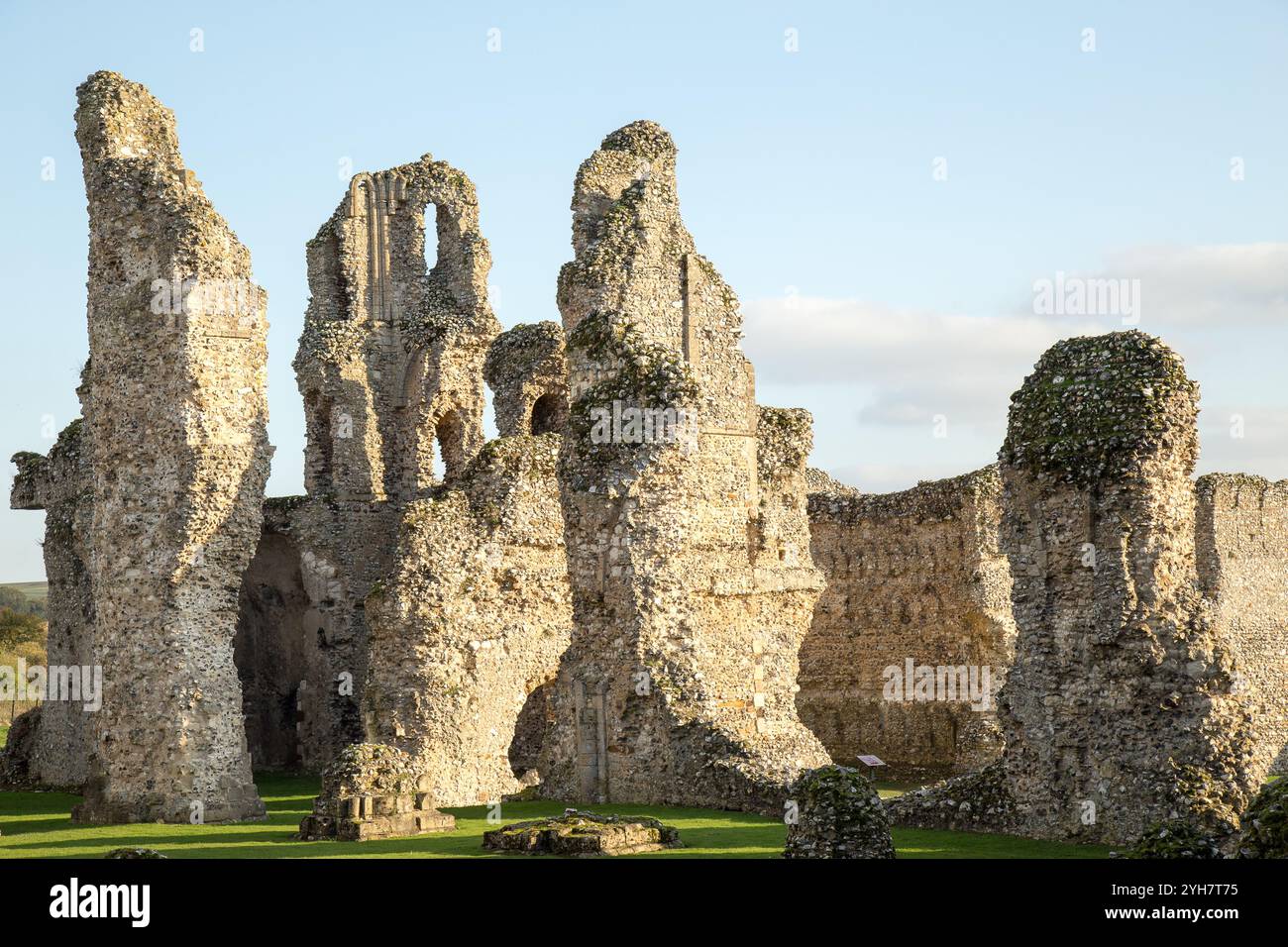 ruins Castle Acre Cluniac Priory Stock Photo - Alamy