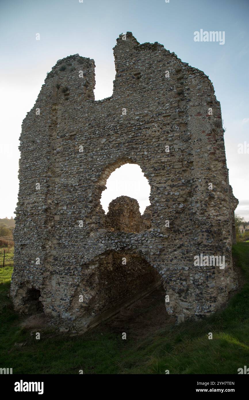 ruins Castle Acre Cluniac Priory Stock Photo - Alamy