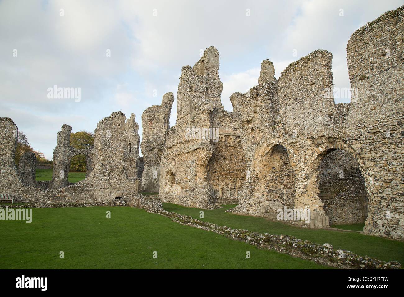 ruins Castle Acre Cluniac Priory Stock Photo - Alamy