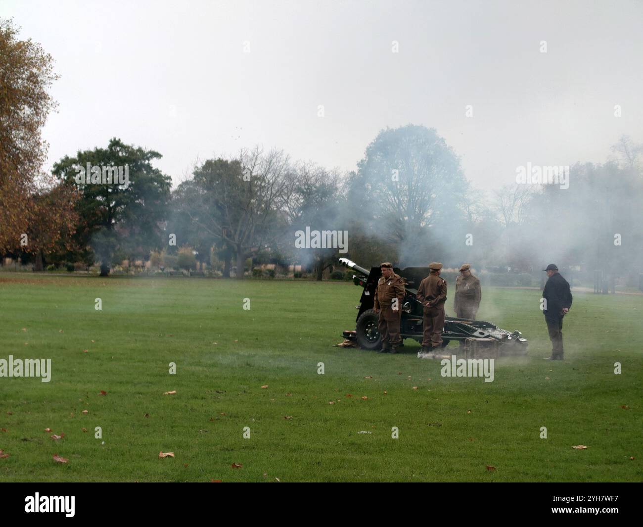 Newham remembrance day hi-res stock photography and images - Alamy