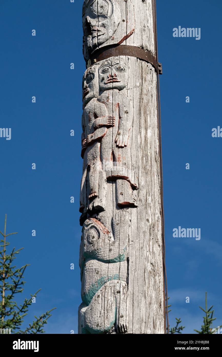 Alaska, Kupreanof Island, Tlingit community of Kake. Kake’s 132-foot totem pole is the tallest in the world carved by a Native carver. Stock Photo