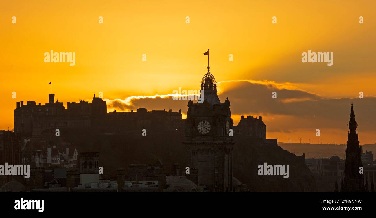 Edinburgh Now Edinburgh city centre, Scotland, UK. 10 November 2024. After an ...