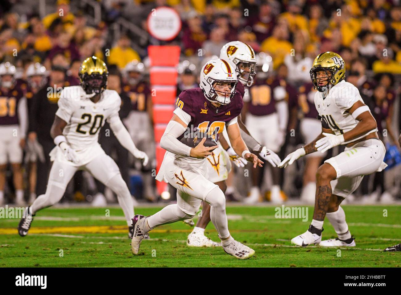 Arizona State Sun Devils quarterback Sam Leavitt (10) runs the ball in the second quarter of an NCAA football game against the Central Florida Knights Stock Photo