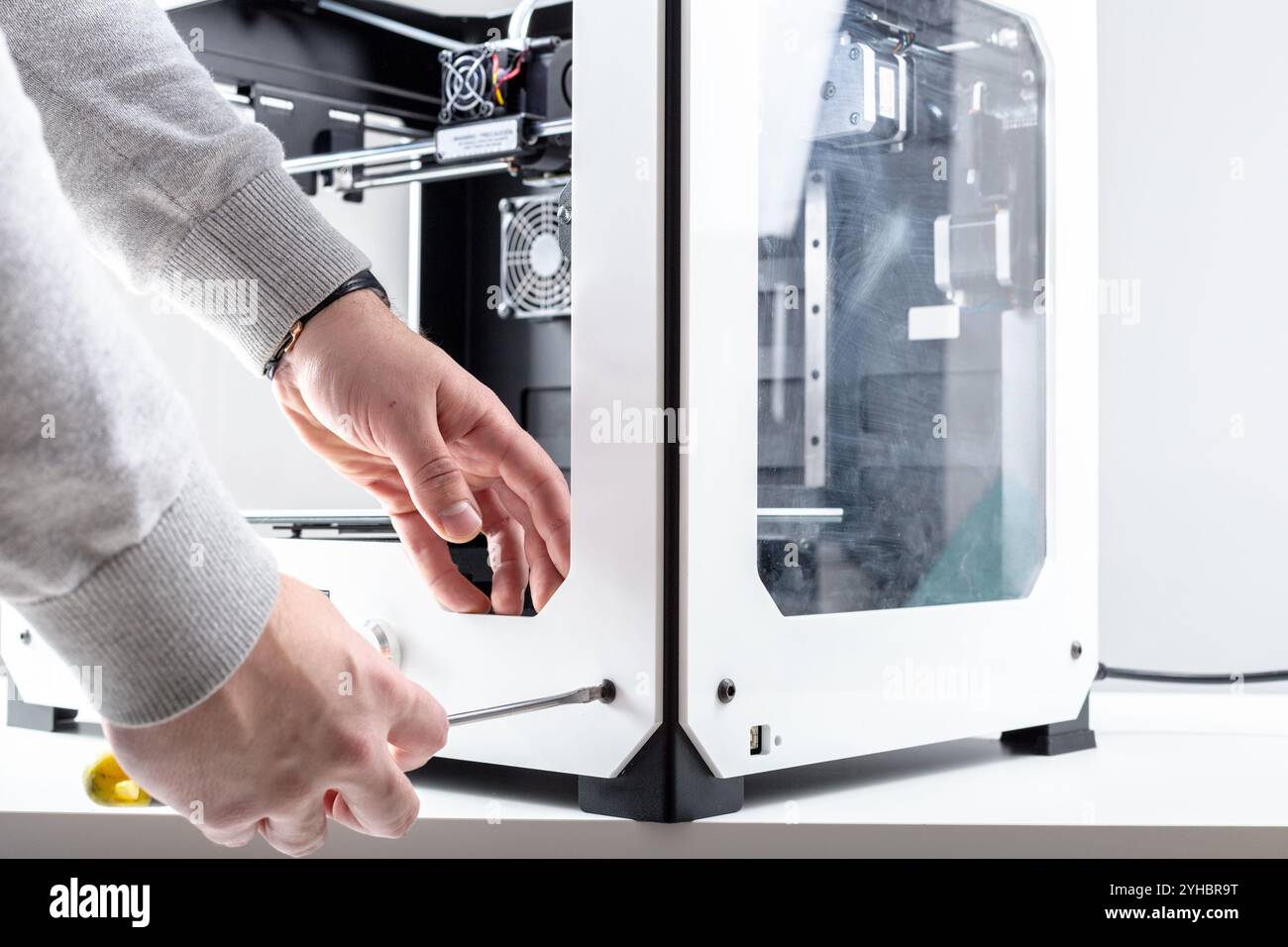 Working 3d printer laptop model hi-res stock photography and images - Alamy