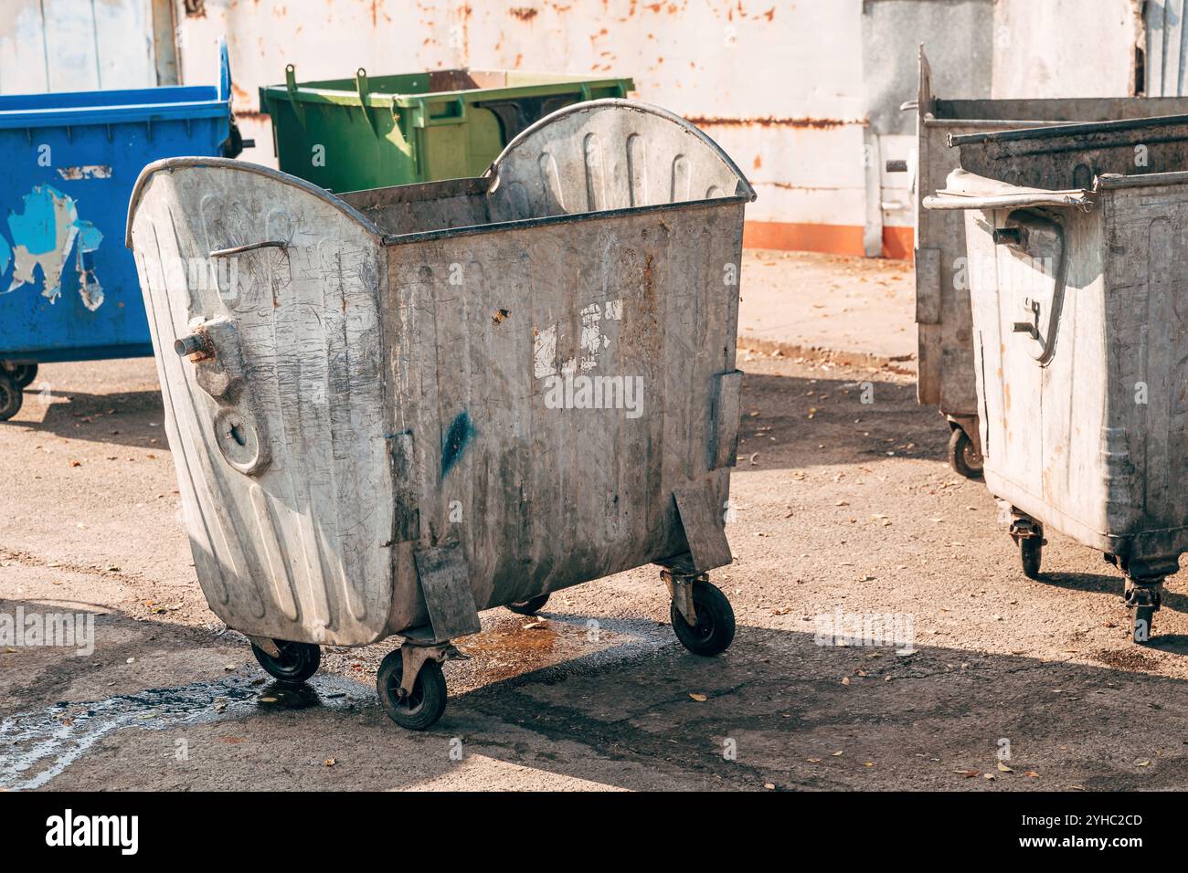 Selective rubbish bin hi-res stock photography and images - Alamy