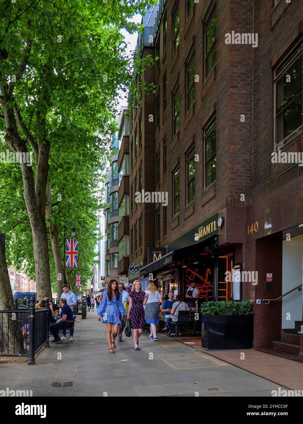 Brompton Rd London Brompton london railing hi-res stock photography and images - Alamy