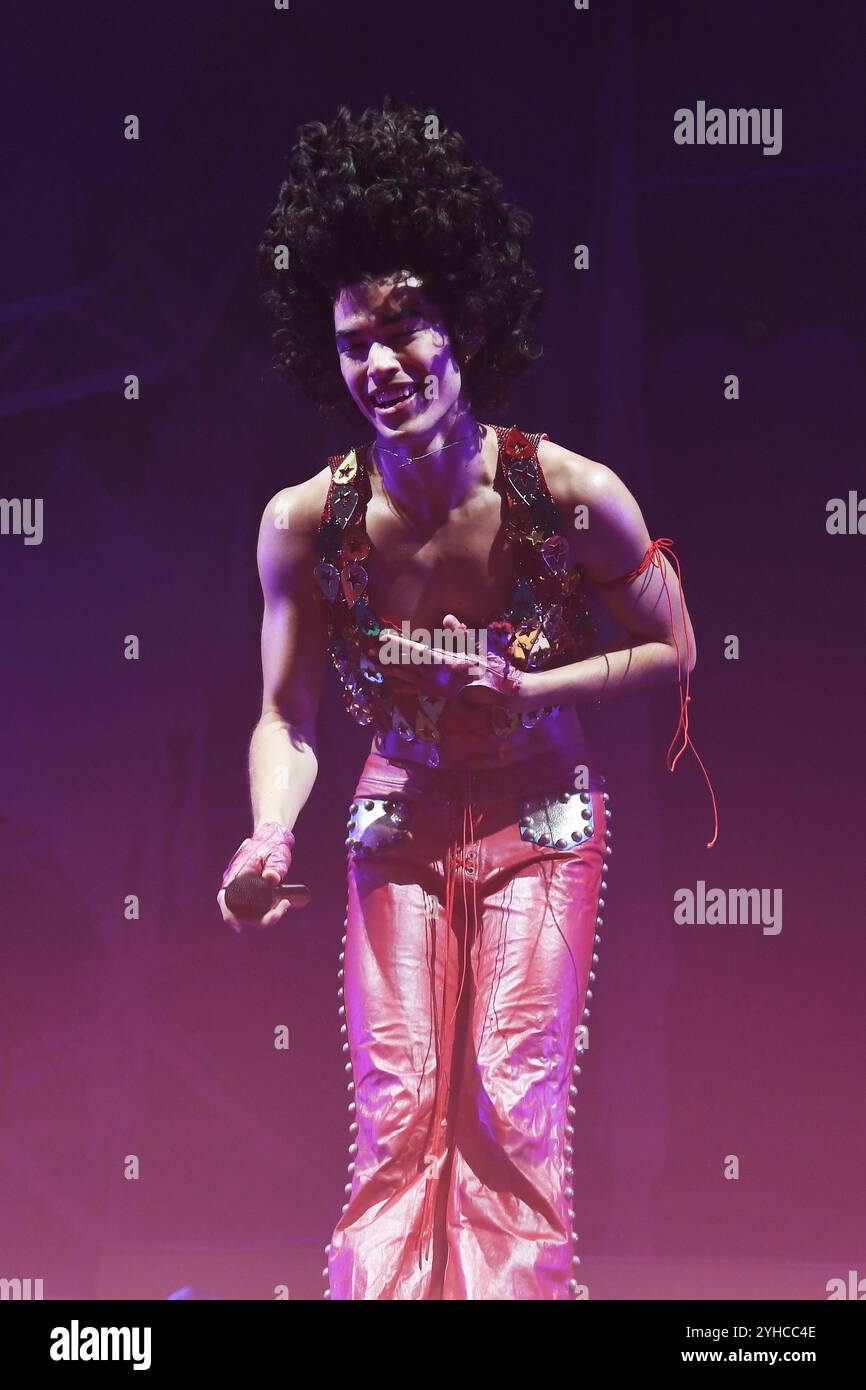 LONDON, ENGLAND - NOVEMBER 10: Conan Gray performing at OVO Arena ...