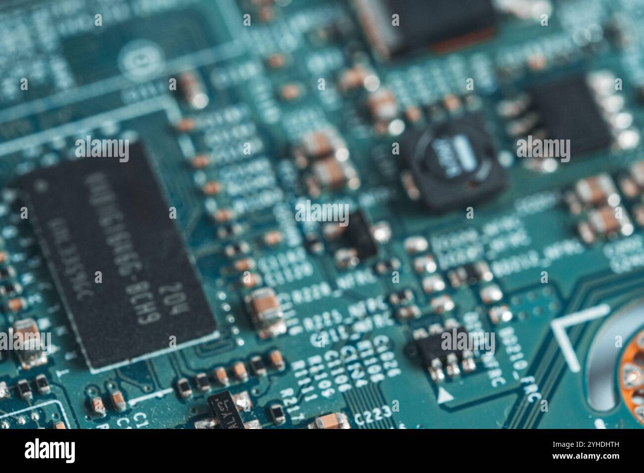 Circuitry wiring circuit board hi-res stock photography and images - Alamy