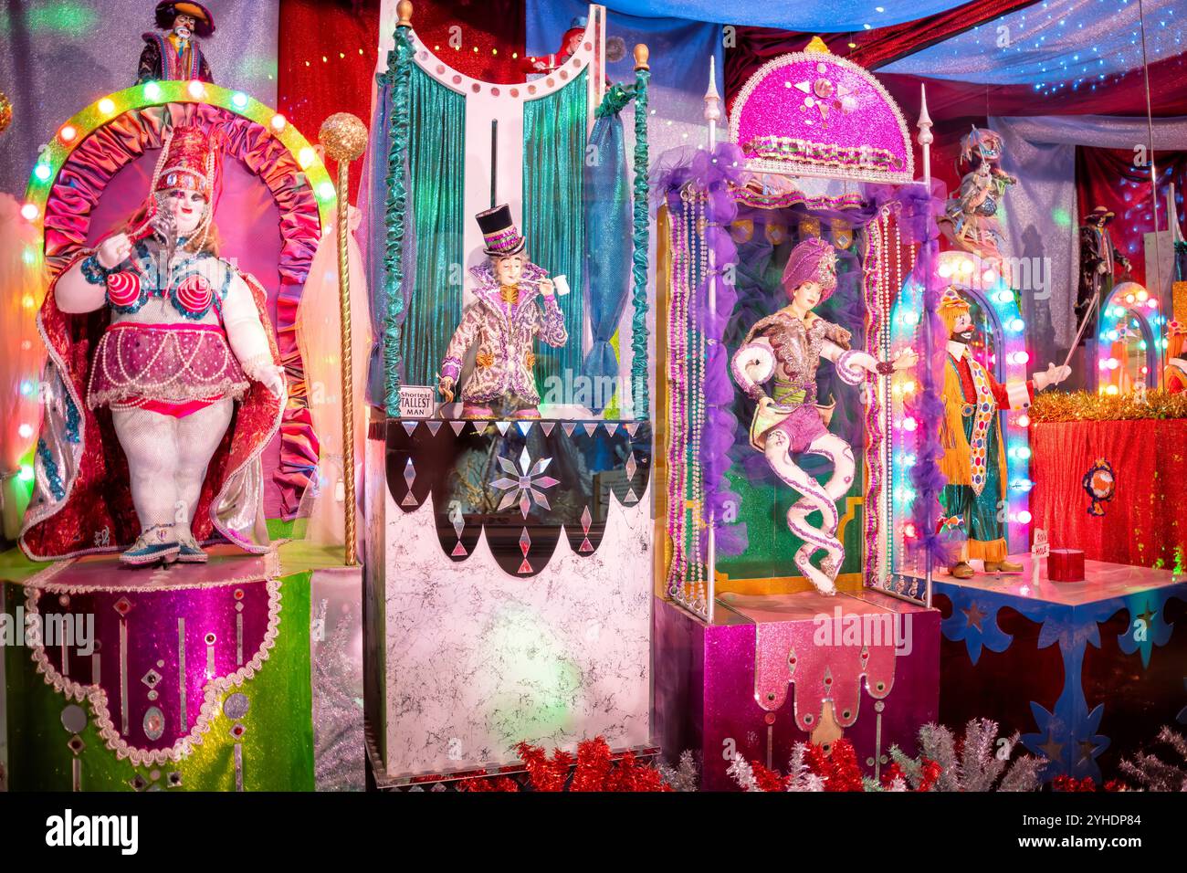 Circus performer animations hi-res stock photography and images - Alamy